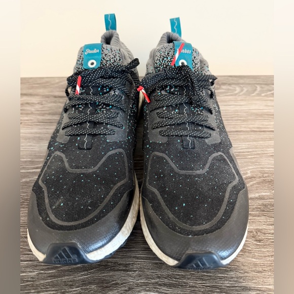 Solebox x Packer Shoes x adidas UltraBoost Mid 'Core Black Energy Blue’ - Picture 3 of 9